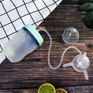 Biberon sans les mains pour bébé