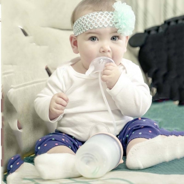 Biberon sans les mains pour bébé